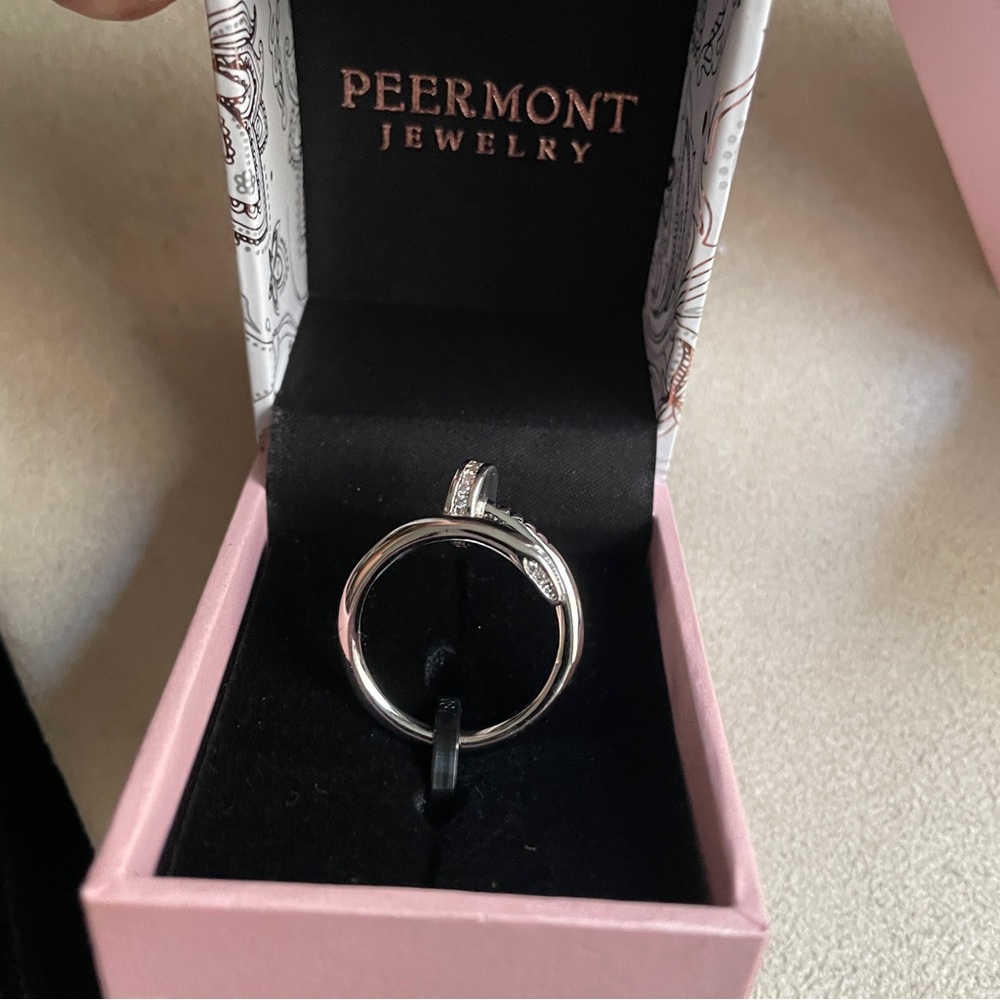 Peermont Rhodium Plated CZ crystal Nail Ring, NWOT. Size 9 - Picture 12 of 16